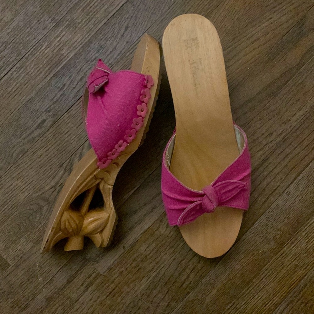 BETSY JOHNSON Pink clogs Vintage
